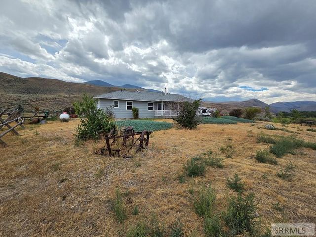 38 Riverview Road, Salmon, ID 83467