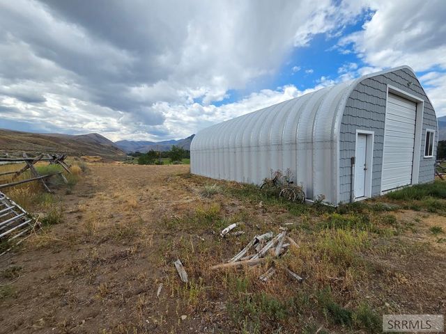 38 Riverview Road, Salmon, ID 83467