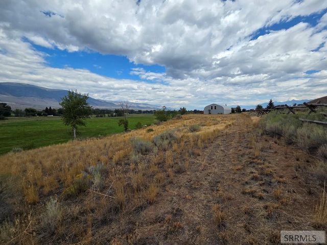 38 Riverview Road, Salmon, ID 83467