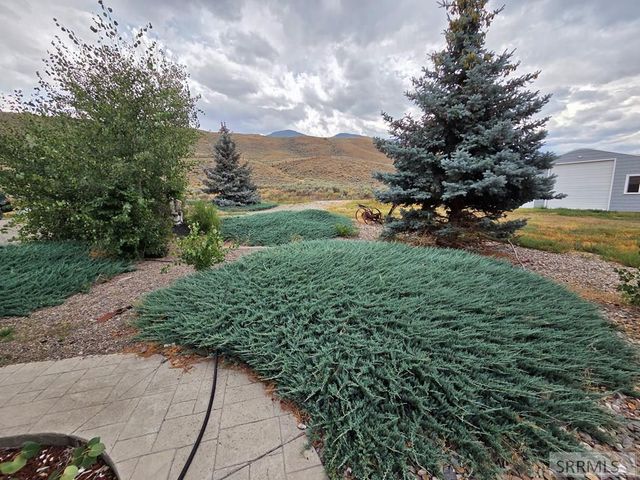 38 Riverview Road, Salmon, ID 83467