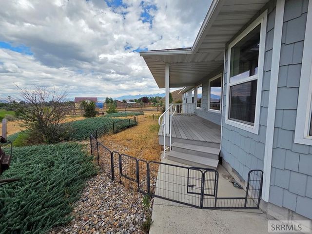 38 Riverview Road, Salmon, ID 83467