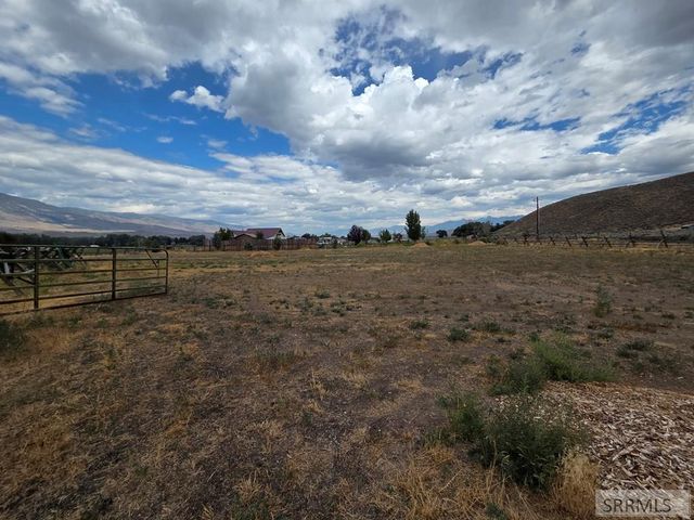 38 Riverview Road, Salmon, ID 83467