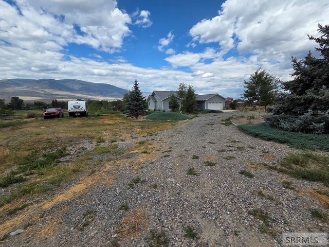 38 Riverview Road, Salmon, ID 83467