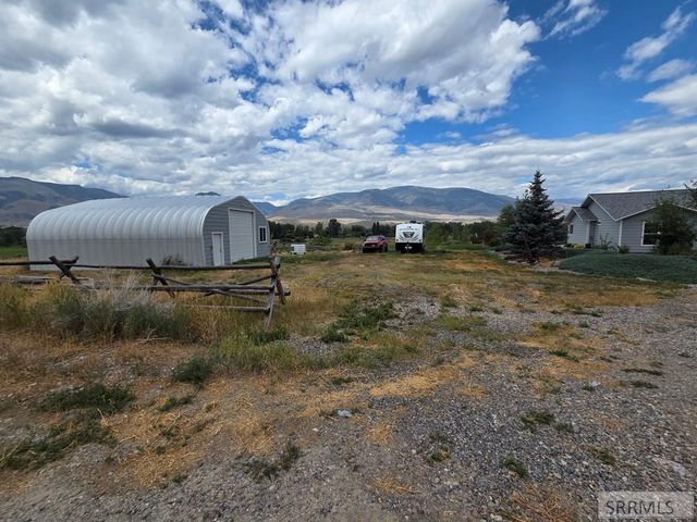 38 Riverview Road, Salmon, ID 83467