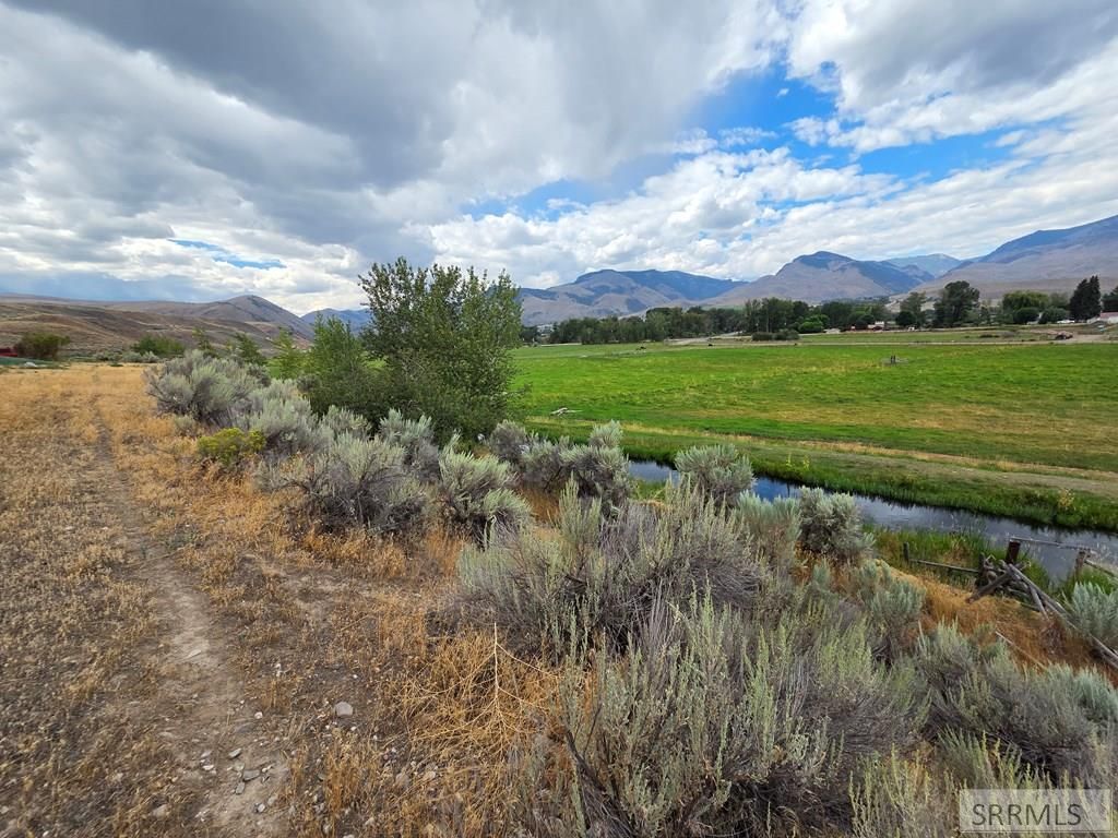 Image 44 of property listing at 38 Riverview Road, Salmon, ID 83467