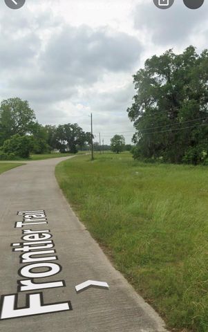 1150 Frontier Trail, Angleton, TX 77515