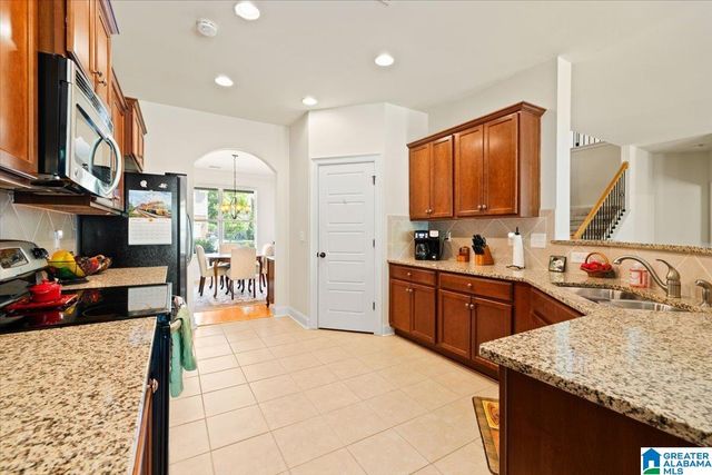 560 BLACKBERRY GLENN, Springville, AL 35146