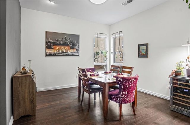 1605 Summit Street, Kansas City, MO 64108