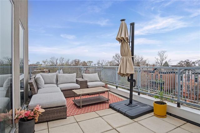 1605 Summit Street, Kansas City, MO 64108