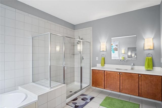 1605 Summit Street, Kansas City, MO 64108