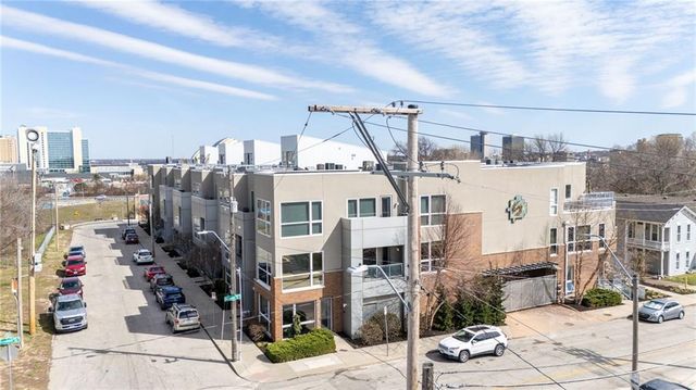 1605 Summit Street, Kansas City, MO 64108