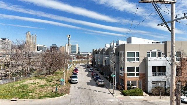 1605 Summit Street, Kansas City, MO 64108