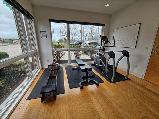 1605 Summit Street, Kansas City, MO 64108