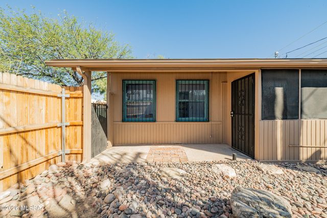 1130 E Florita Street, Tucson, AZ 85719