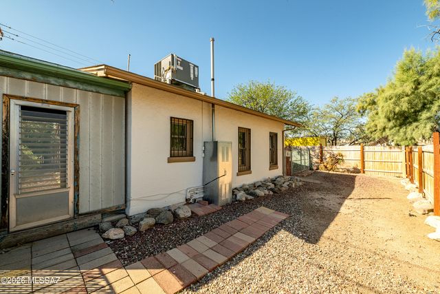 1130 E Florita Street, Tucson, AZ 85719