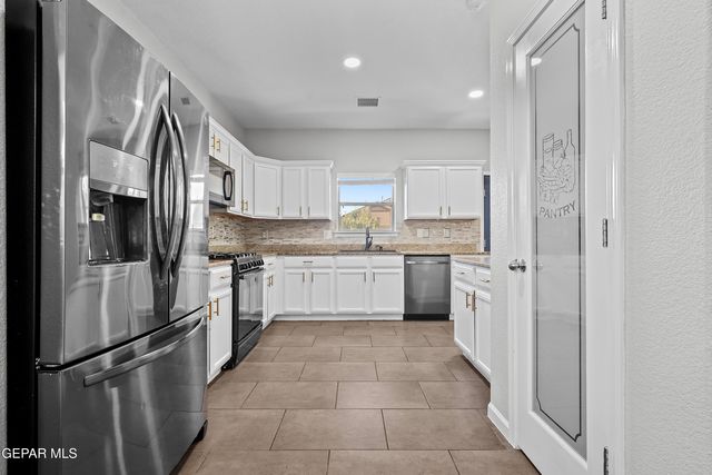 5012 COPPER RANCH Avenue, El Paso, TX 79934