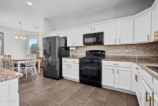 5012 COPPER RANCH Avenue, El Paso, TX 79934