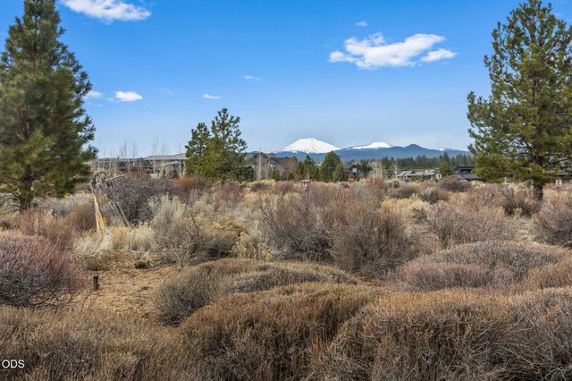 61649 Hosmer Lake Drive, Bend, OR 97702