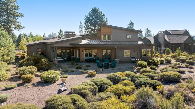 61649 Hosmer Lake Drive, Bend, OR 97702