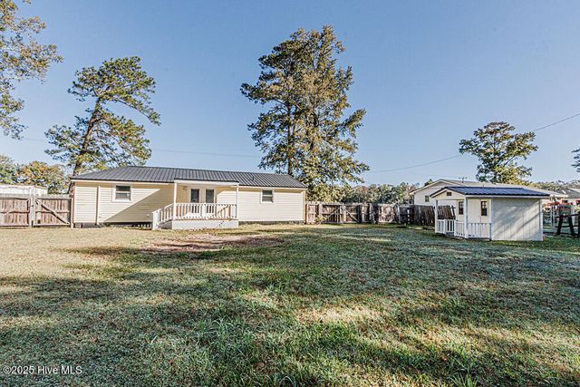 2148 Acorn Hill Road, Tarboro, NC 27886