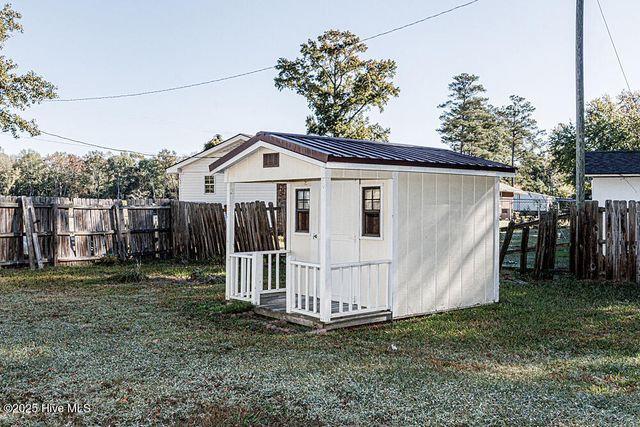 2148 Acorn Hill Road, Tarboro, NC 27886