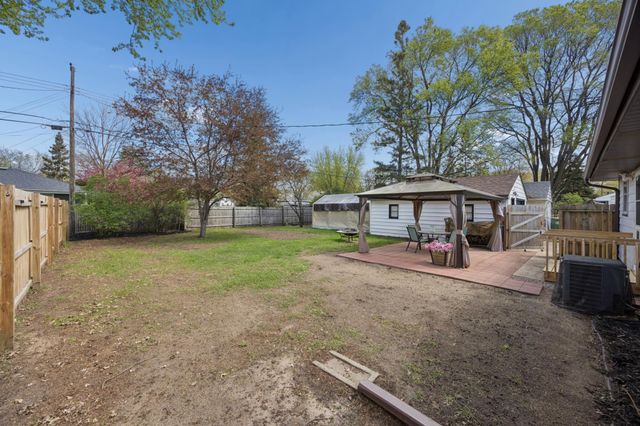 5322 53rd Avenue N, Crystal, MN 55429
