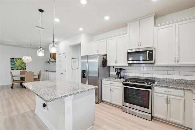 6113 SEA AIR DRIVE, Apollo Beach, FL 33572