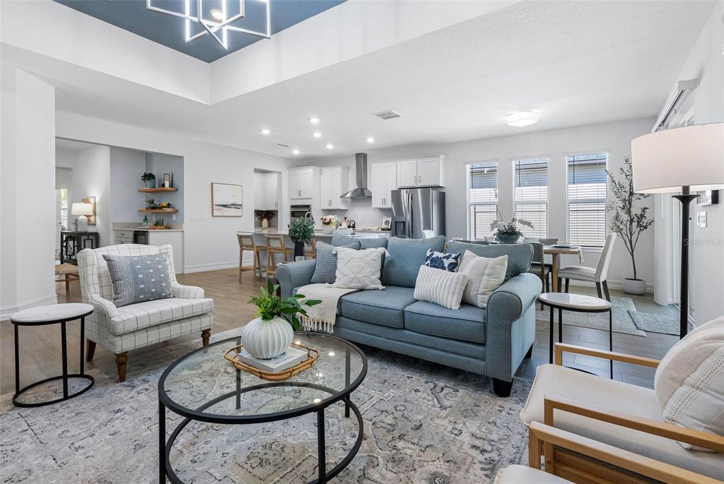 Image 15 of property listing at 18178 SERENE LAKE LOOP, Lutz, FL 33548