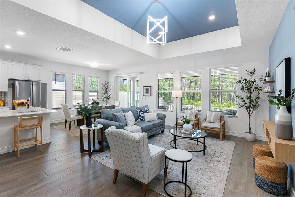 Image 17 of property listing at 18178 SERENE LAKE LOOP, Lutz, FL 33548