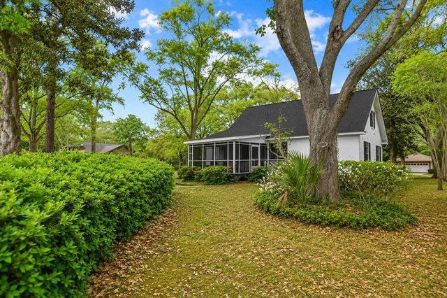 1663 Pinckney Park Drive, Charleston, SC 29407