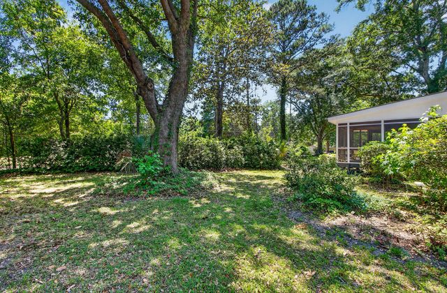 1663 Pinckney Park Drive, Charleston, SC 29407