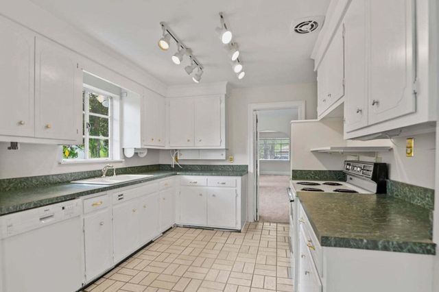 1663 Pinckney Park Drive, Charleston, SC 29407
