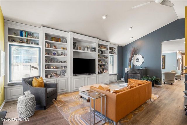 122 Orleans Road, Monroe, NJ 08831