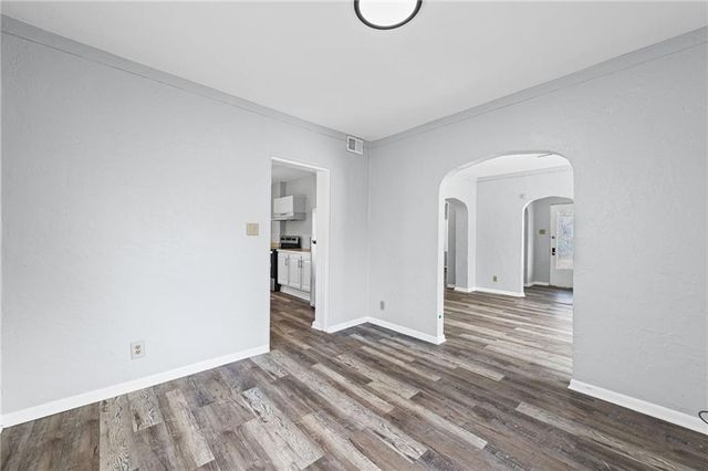 2104 S Norwood Avenue, Independence, MO 64052