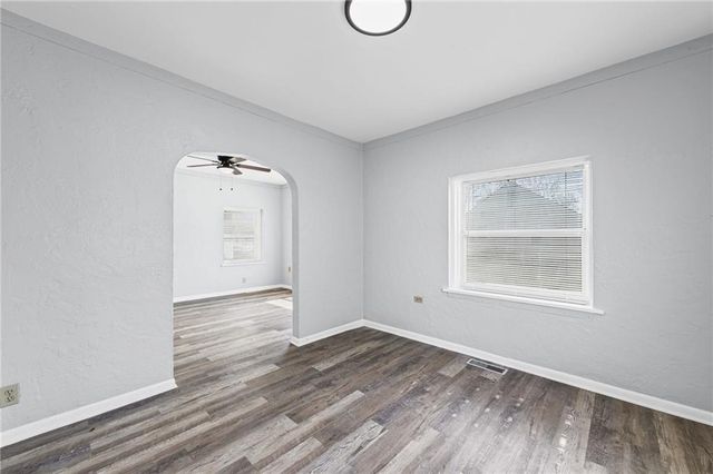 2104 S Norwood Avenue, Independence, MO 64052