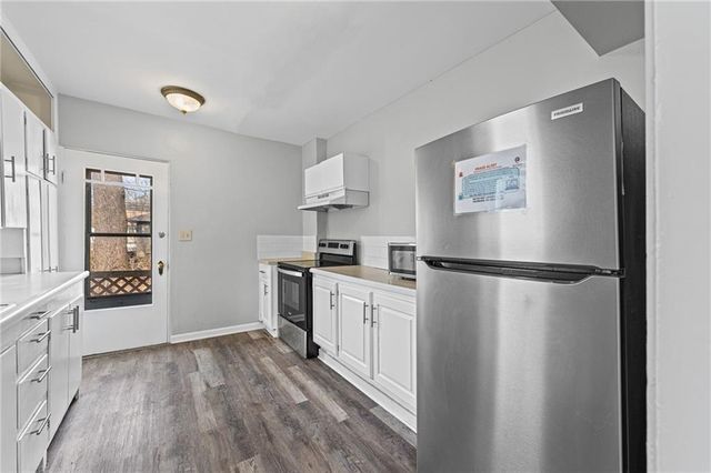 2104 S Norwood Avenue, Independence, MO 64052