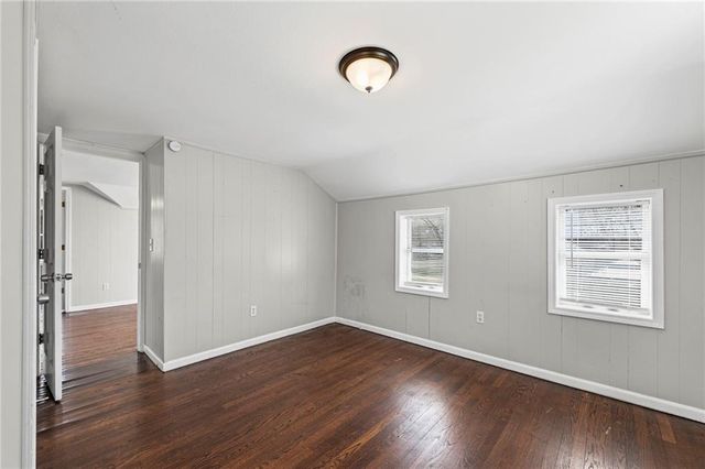 2104 S Norwood Avenue, Independence, MO 64052