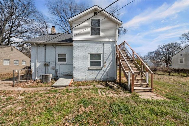 2104 S Norwood Avenue, Independence, MO 64052