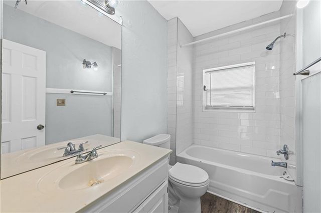 2104 S Norwood Avenue, Independence, MO 64052