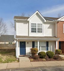 348 Arapaho Dr, Murfreesboro, TN 37128