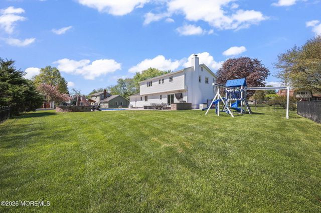 52 Hibernia Way, Freehold, NJ 07728