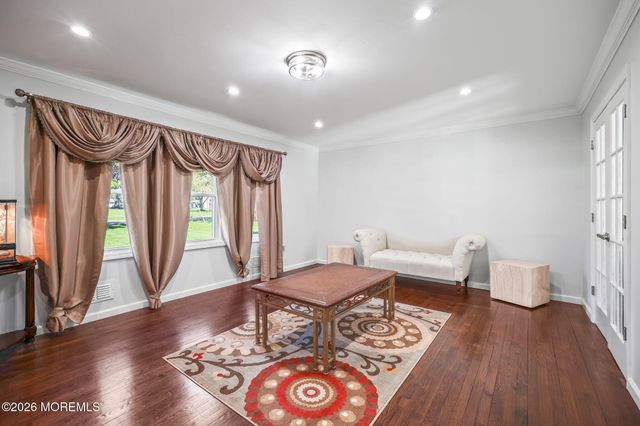 52 Hibernia Way, Freehold, NJ 07728