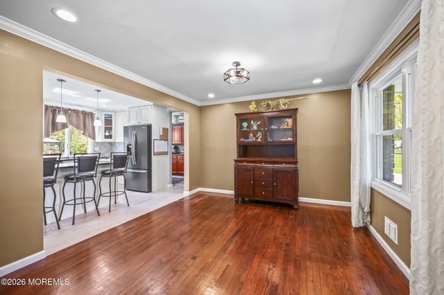 52 Hibernia Way, Freehold, NJ 07728