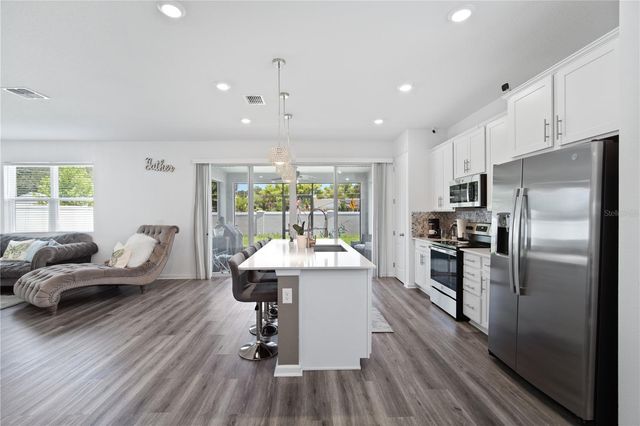 1125 MATTIE POINTE BOULEVARD, Auburndale, FL 33823