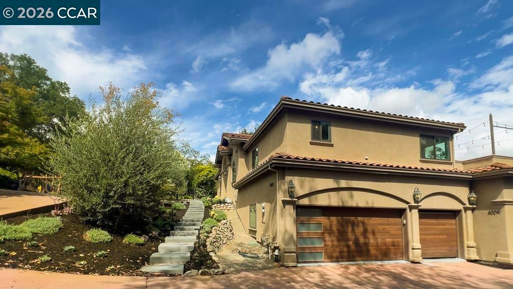 Image 56 of property listing at 800 Hamilton Dr, Pleasant Hill, CA 94523
