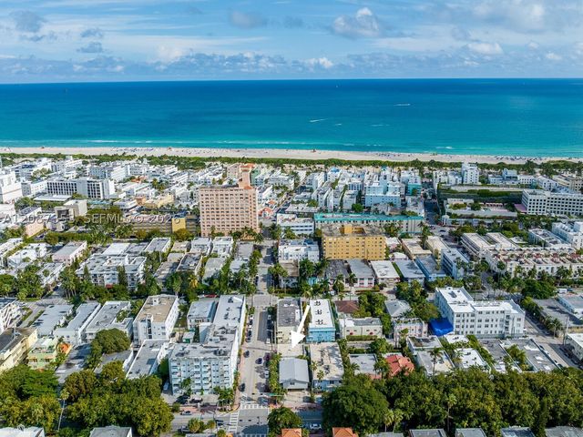 726 8th St, Miami Beach, FL 33139