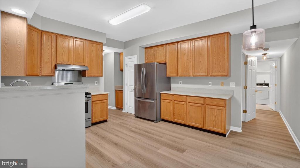 Image 16 of property listing at 2812 BRITE CT, Crofton, MD 21114