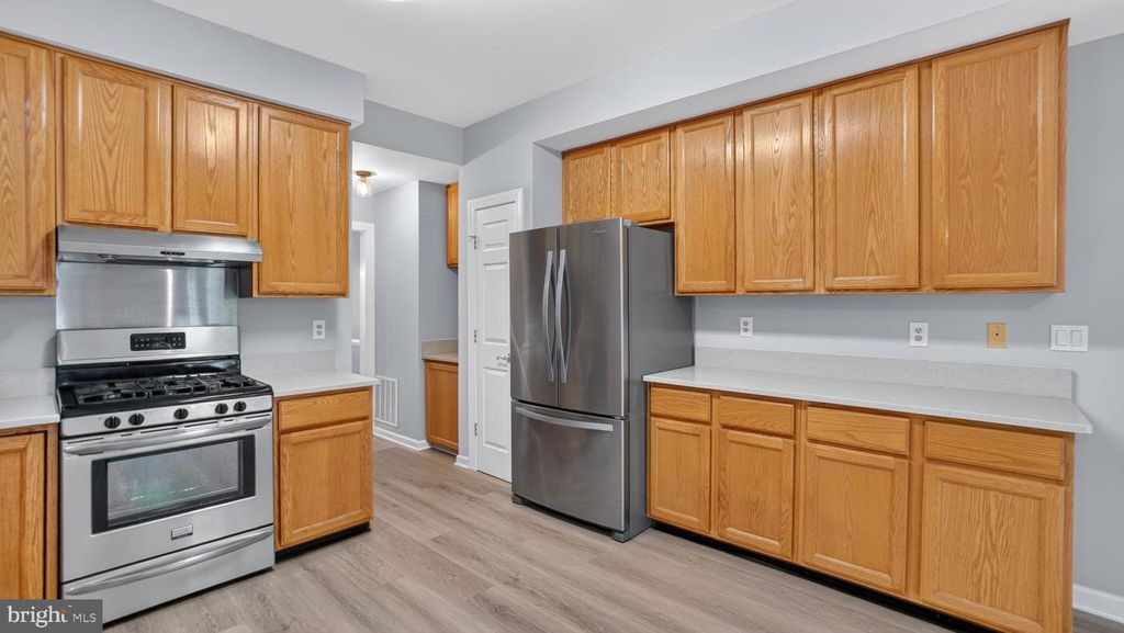 Image 19 of property listing at 2812 BRITE CT, Crofton, MD 21114