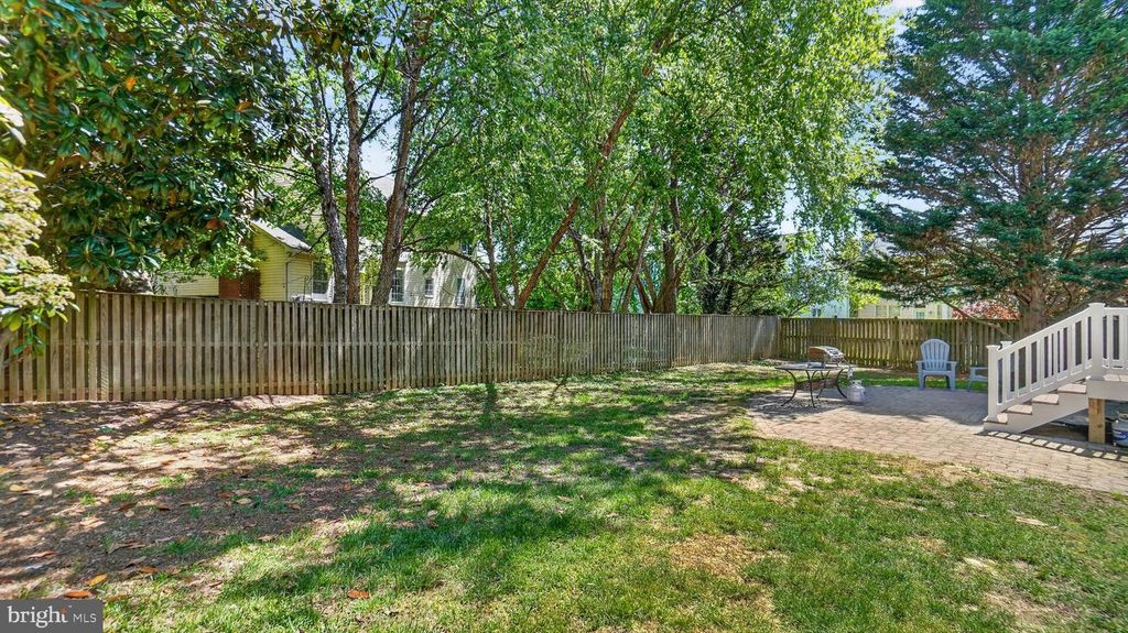 Image 54 of property listing at 2812 BRITE CT, Crofton, MD 21114