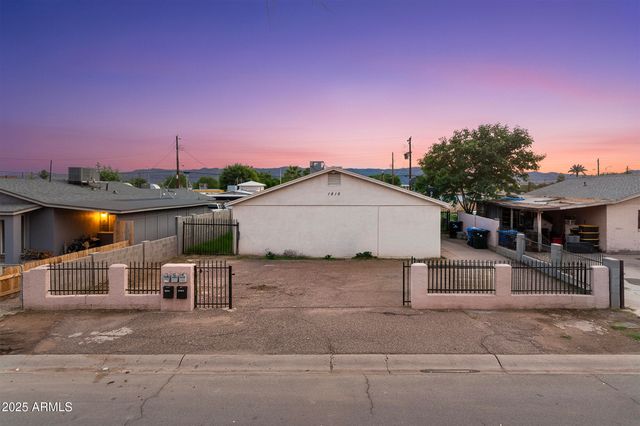 1815 E PUEBLO Avenue, Phoenix, AZ 85040